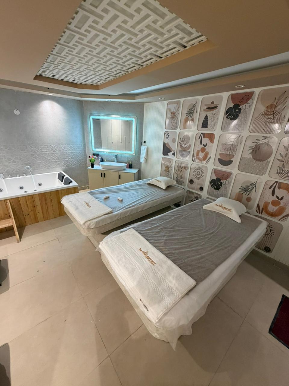 Spa treatment room Gurugram branch